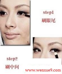 下眼脸妆容放大双眼